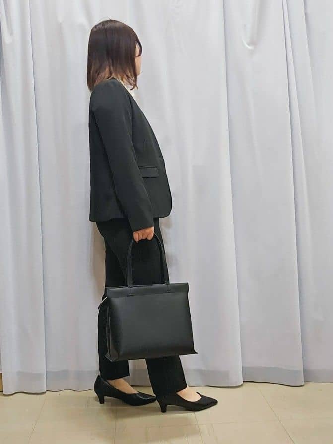 かなさんの「SHOO･LA･RUE｜◆【洗える/S-3L/セットアップ可】セレモニーや通勤に カットジョーゼット Vネックジャケット」を使ったコーディネート
