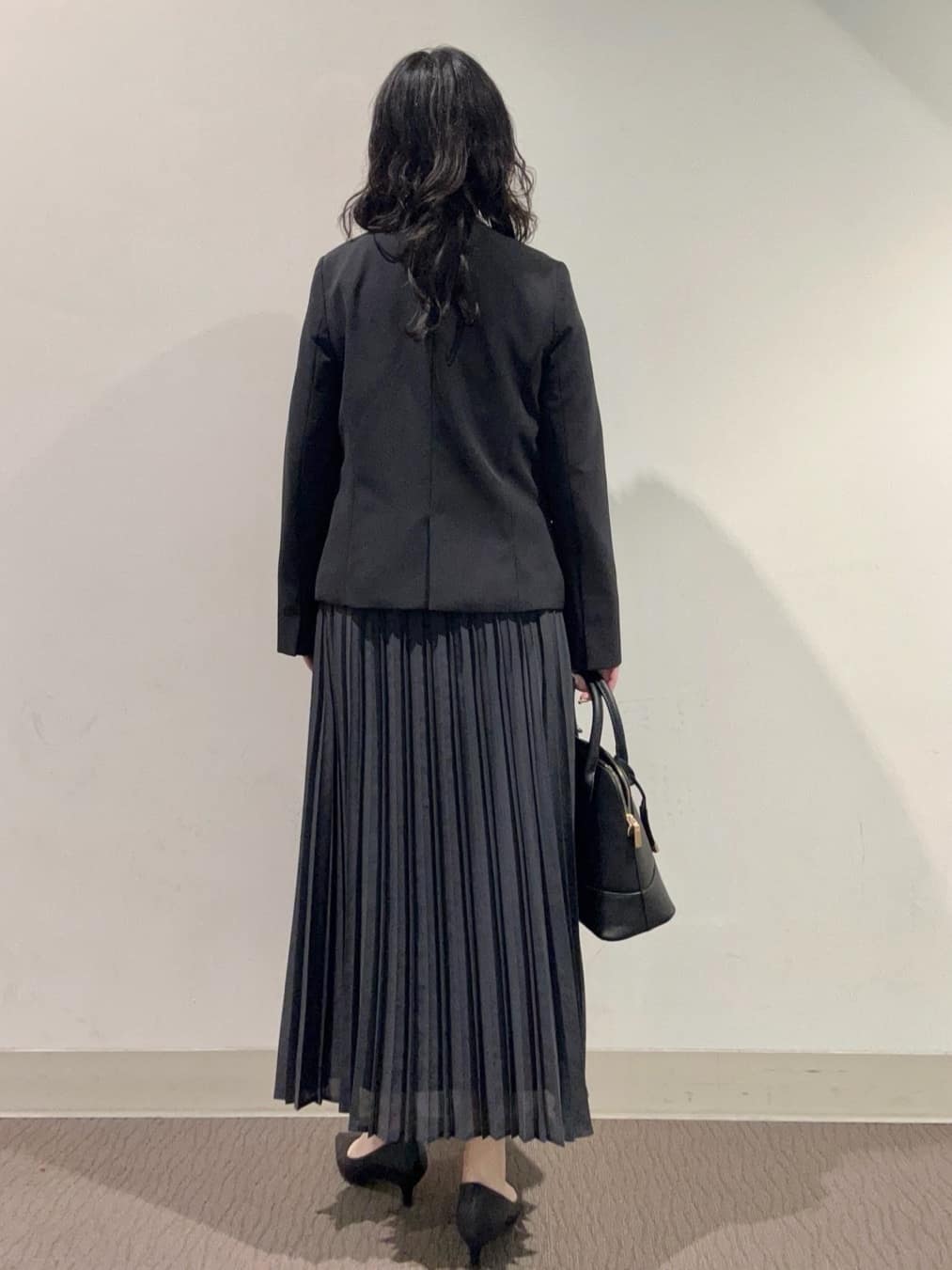 YO-KOさんの「OPAQUE.CLIP｜◆《通勤セットアップ対応》キーネックジャケットダブルクロス【洗濯機洗い可】」を使ったコーディネート