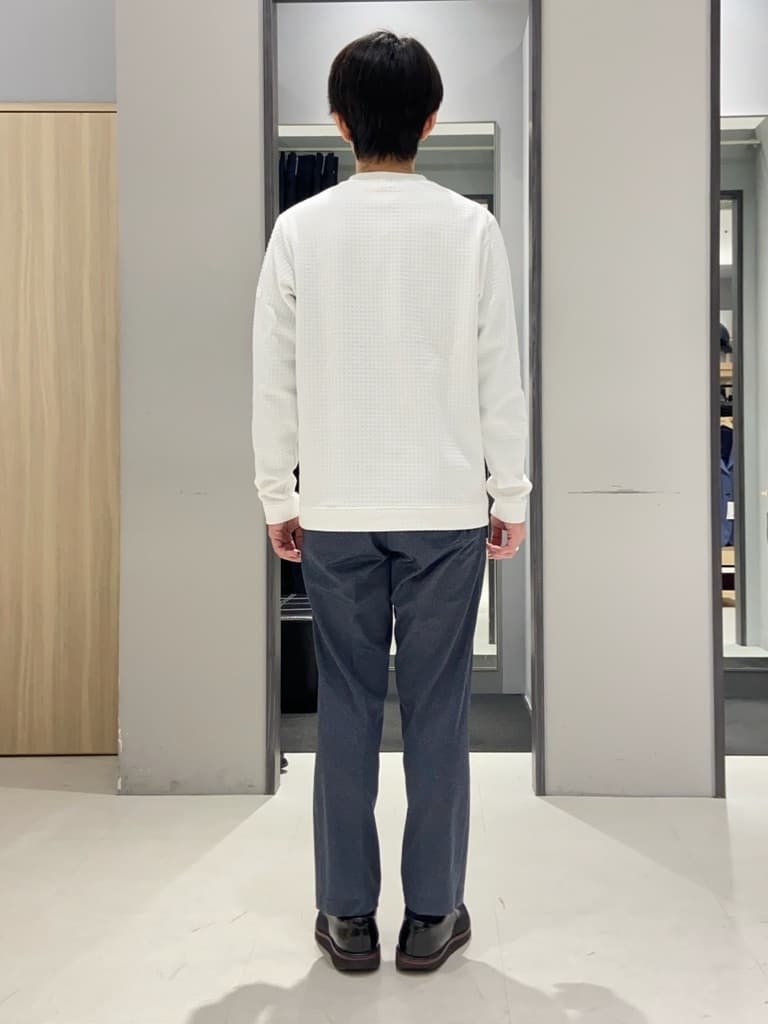わいずみさんの「TAKEO KIKUCHI｜ハットモチーフ ジャカード ストライプ シャツ」を使ったコーディネート
