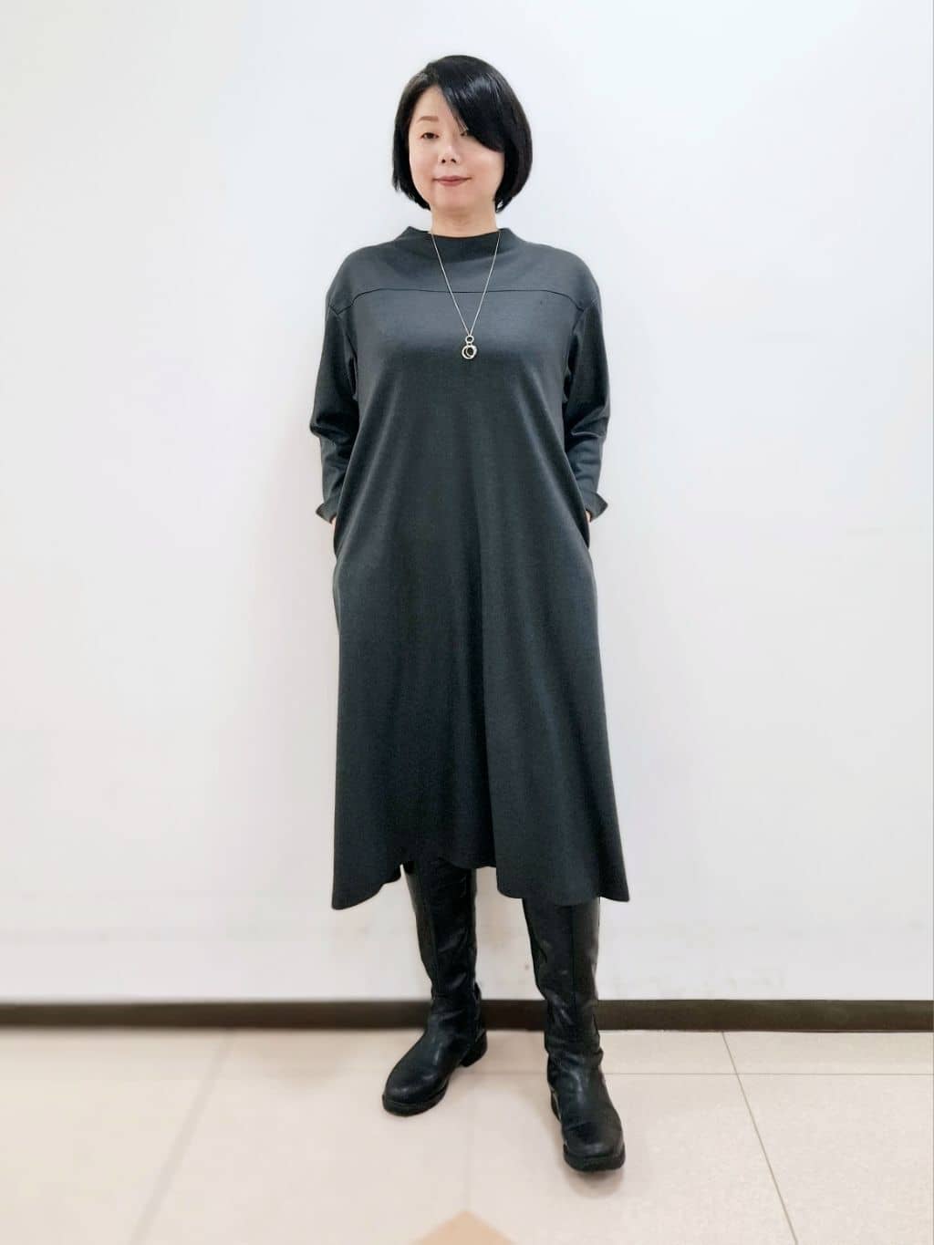 ねぎさんの「UNTITLED｜トリプルワントップペンダント」を使ったコーディネート