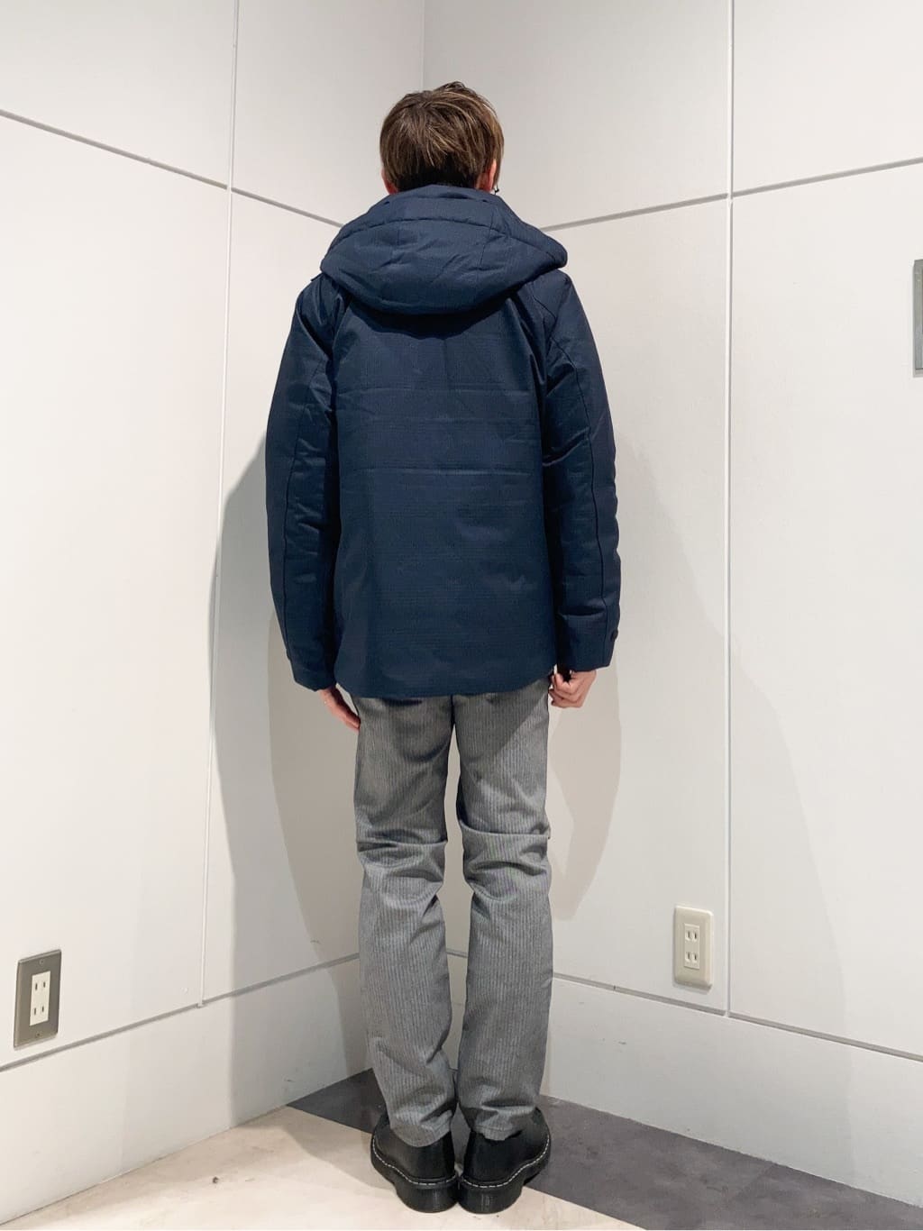 つーじーさんの「THE SHOP TK｜【オールシーズン穿ける！】7DAYSストレッチへリンボンパンツ　ON&hArr;OFF兼用」を使ったコーディネート