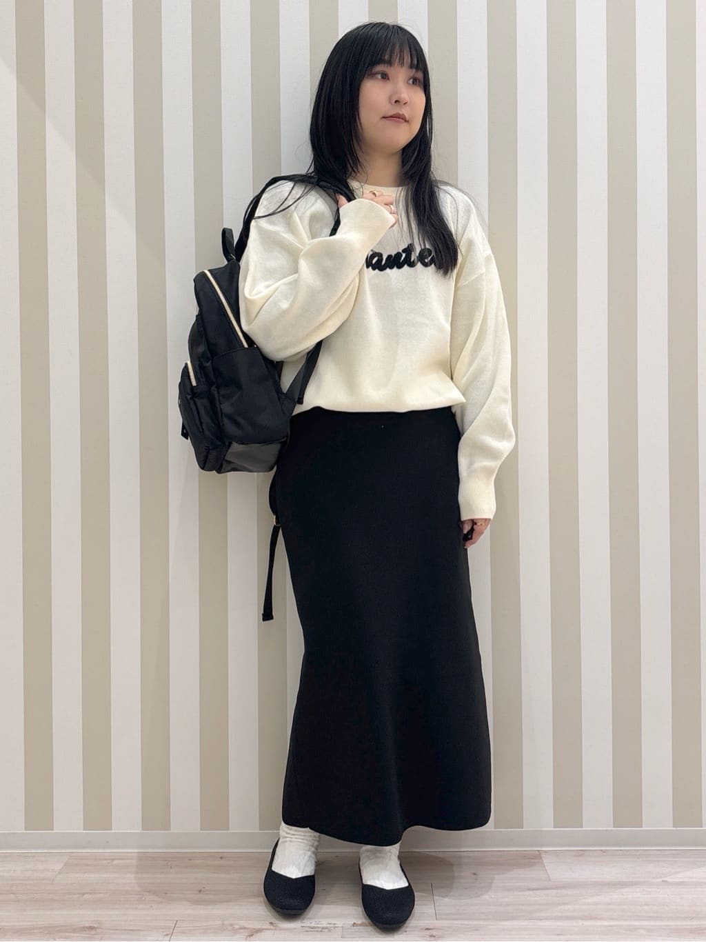 まろんさんの「SHOO･LA･RUE｜◆【洗える/S-LL/ちくちくしにくい】大人のための ロゴ入りスウェットライクニット」を使ったコーディネート