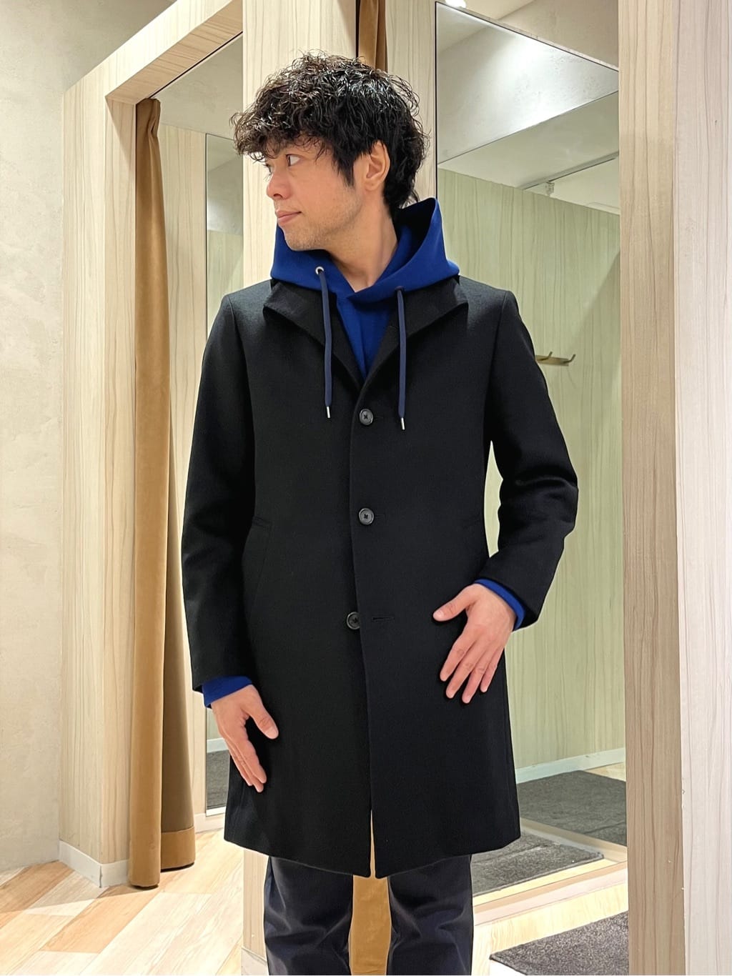 URAさんの「TAKEO KIKUCHI｜【全7サイズ&times;8色展開！】トップマルチヘリンボン パンツ」を使ったコーディネート