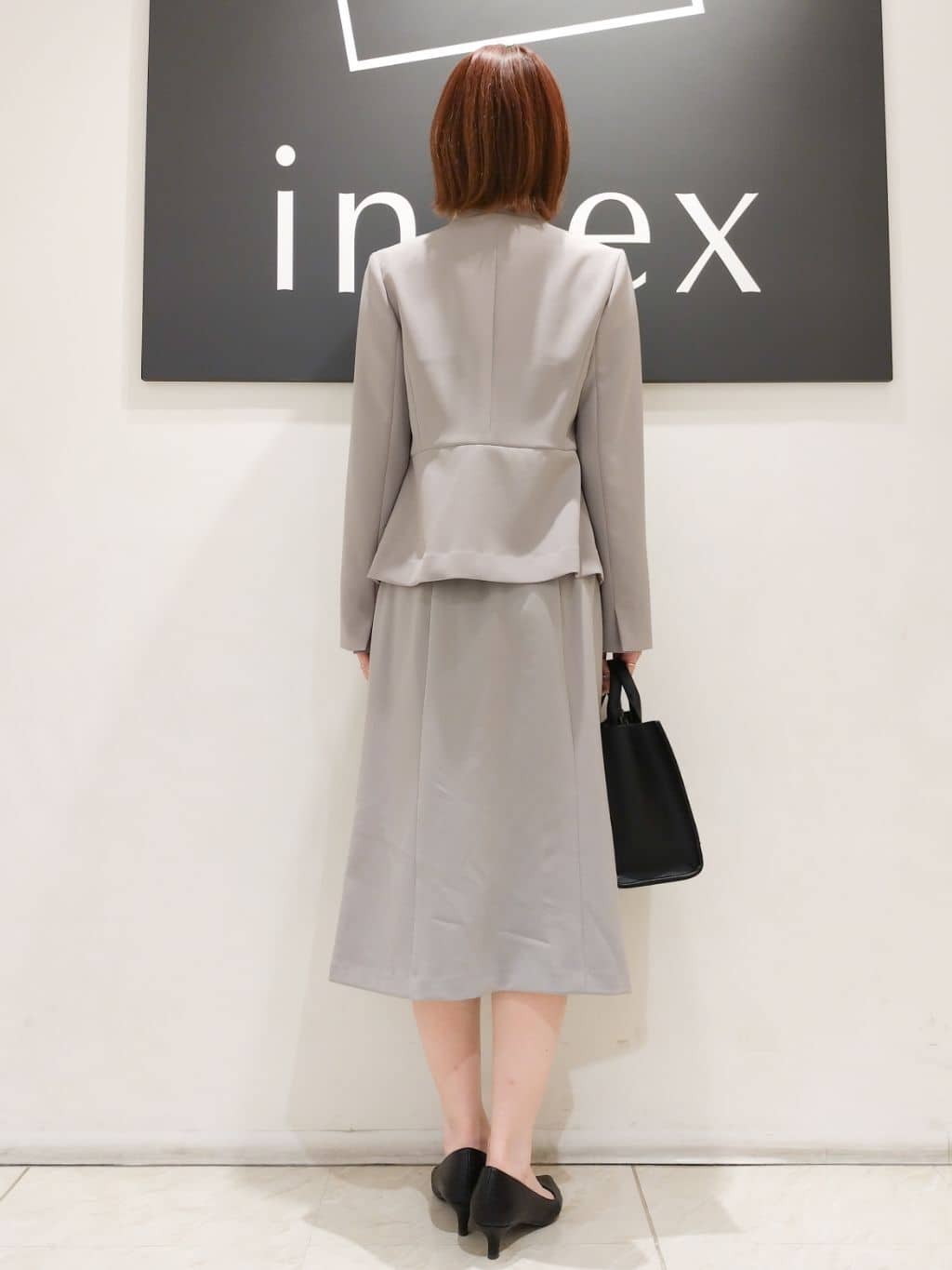 n.さんの「index｜◆【軽量／2WAY】スクエアミドルトートバッグ」を使ったコーディネート
