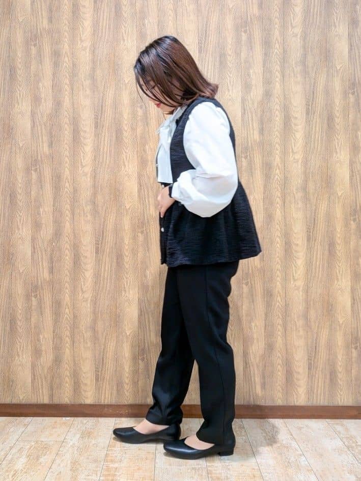 ｍｉｓａｋｉさんの「SHOO･LA･RUE｜◆かかとやわらかローヒールパンプス」を使ったコーディネート