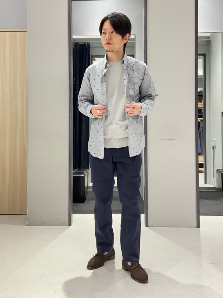 わいずみさんの「TAKEO KIKUCHI｜ハットモチーフ ジャカード ストライプ シャツ」を使ったコーディネート