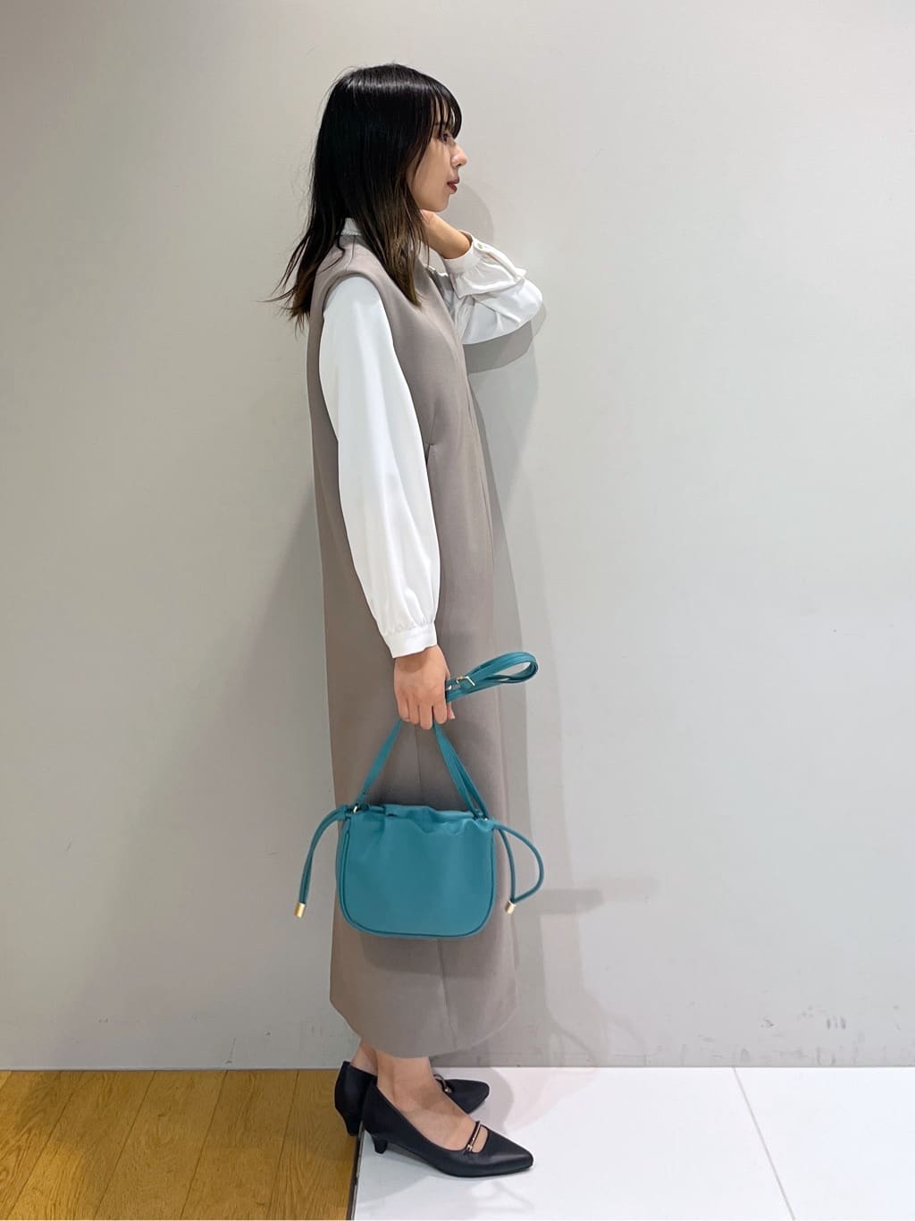 cotaniさんの「grove｜◆【マシンウォッシュ／防シワ】プリーツネックブラウス」を使ったコーディネート