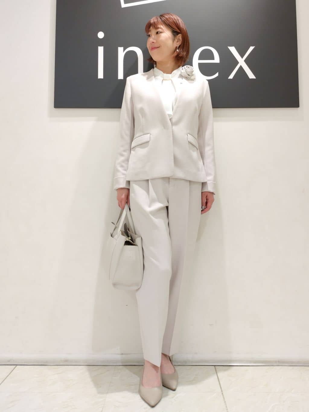 n.さんの「index｜◆ベルト付きプリーツフレアワンピース【洗濯機洗い可／防シワ】」を使ったコーディネート