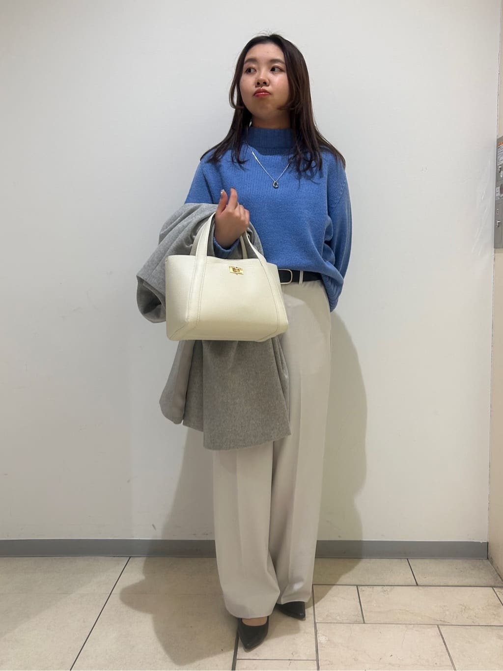 kanoさんの「UNTITLED｜◆【後ろウエストゴム/きれいめ】ストレッチ ワイドパンツ」を使ったコーディネート