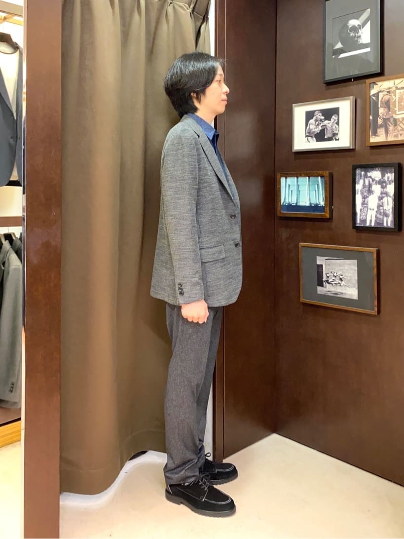 コバヤシさんの「TAKEO KIKUCHI｜【ONOFF対応】TRダブルニット ストレッチパンツ」を使ったコーディネート