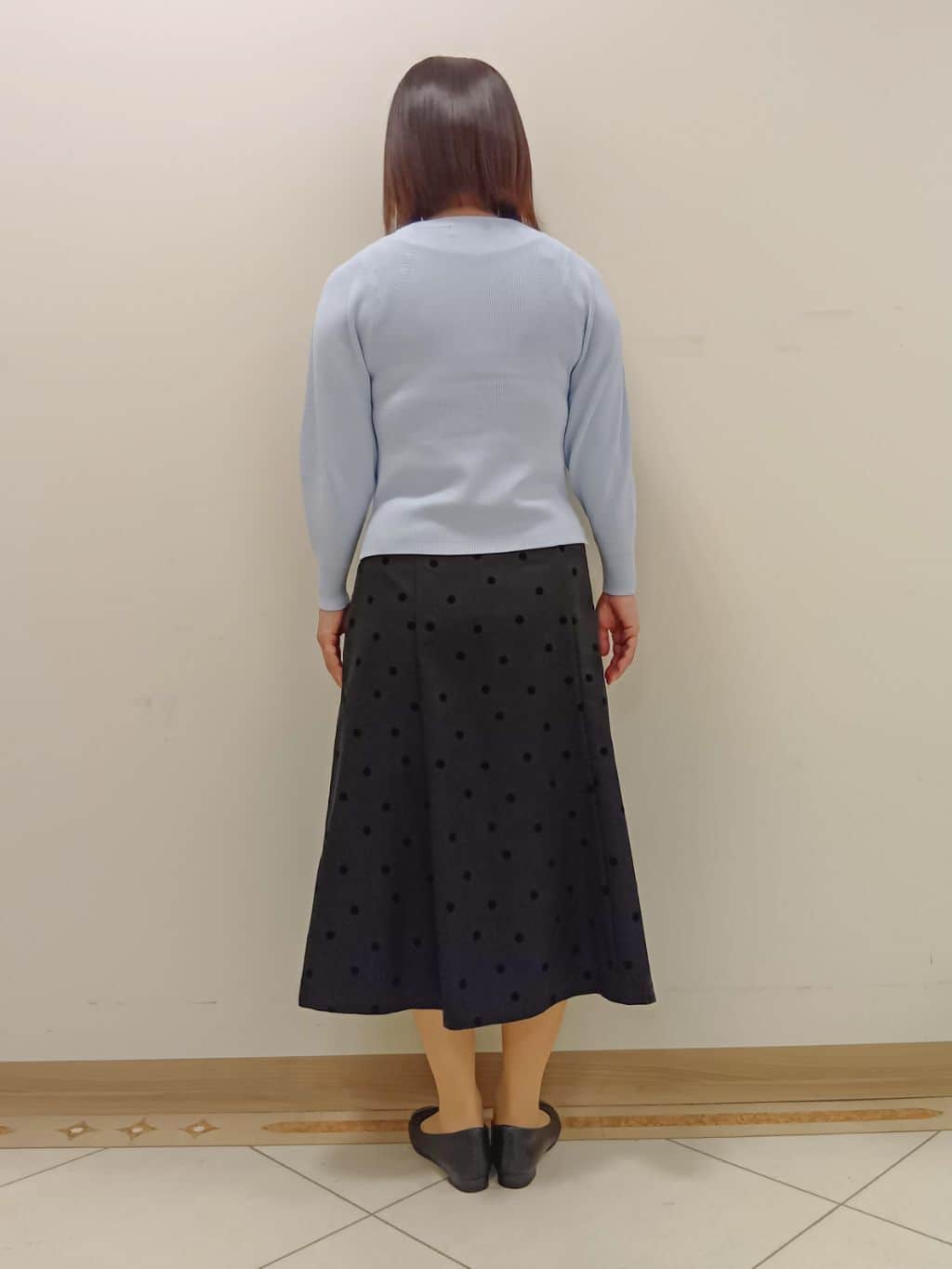 tomoさんの「Reflect｜◆ドットプリントフレアスカート」を使ったコーディネート