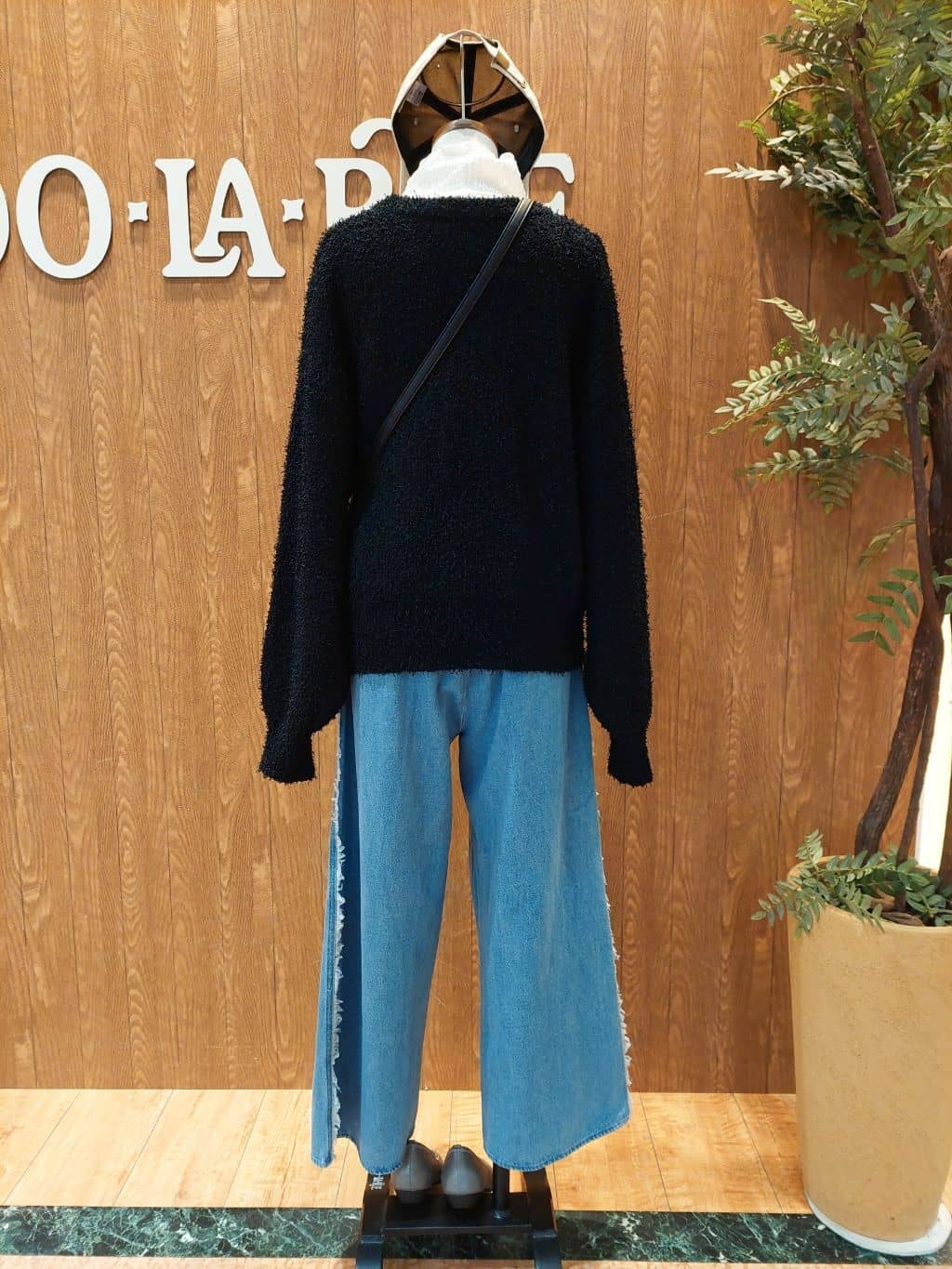 MARIEさんの「SHOO･LA･RUE｜」を使ったコーディネート