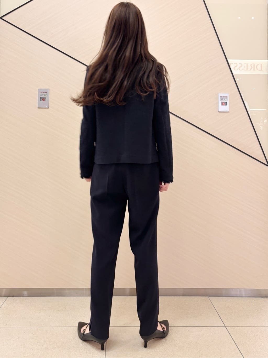 清水夏姫さんの「DRESSTERIOR｜【セレモニー】オケージョンツイードジャケット」を使ったコーディネート