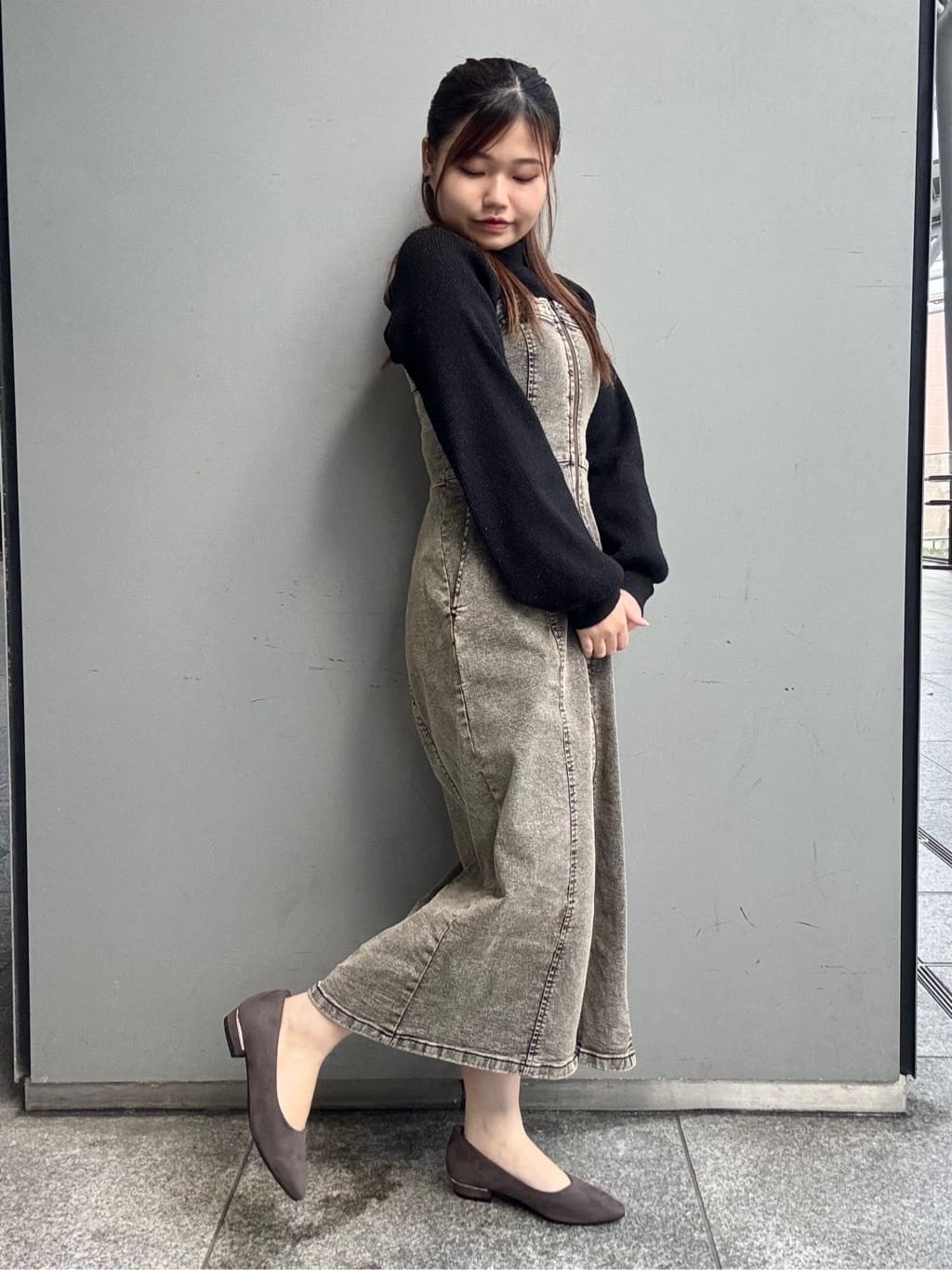 まっきーさんの「ESPERANZA｜《定番》晴雨兼用クッションフラットパンプス」を使ったコーディネート