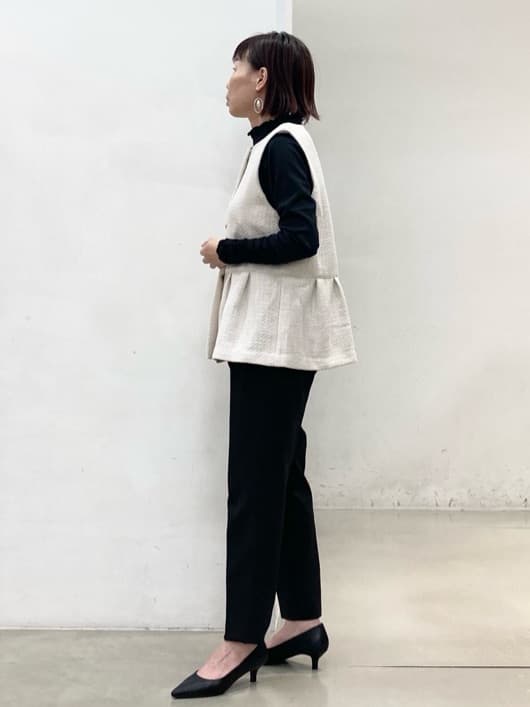 fujiさんの「THE SHOP TK｜◆【ONOFF活躍/セレモニー】ツイードペプラムジレ/洗える」を使ったコーディネート
