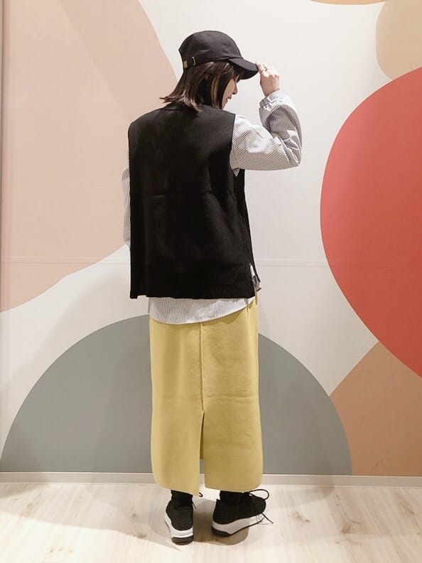 長女さんの「SHOO･LA･RUE｜◆洗えるサッと履けるニットスニーカー」を使ったコーディネート