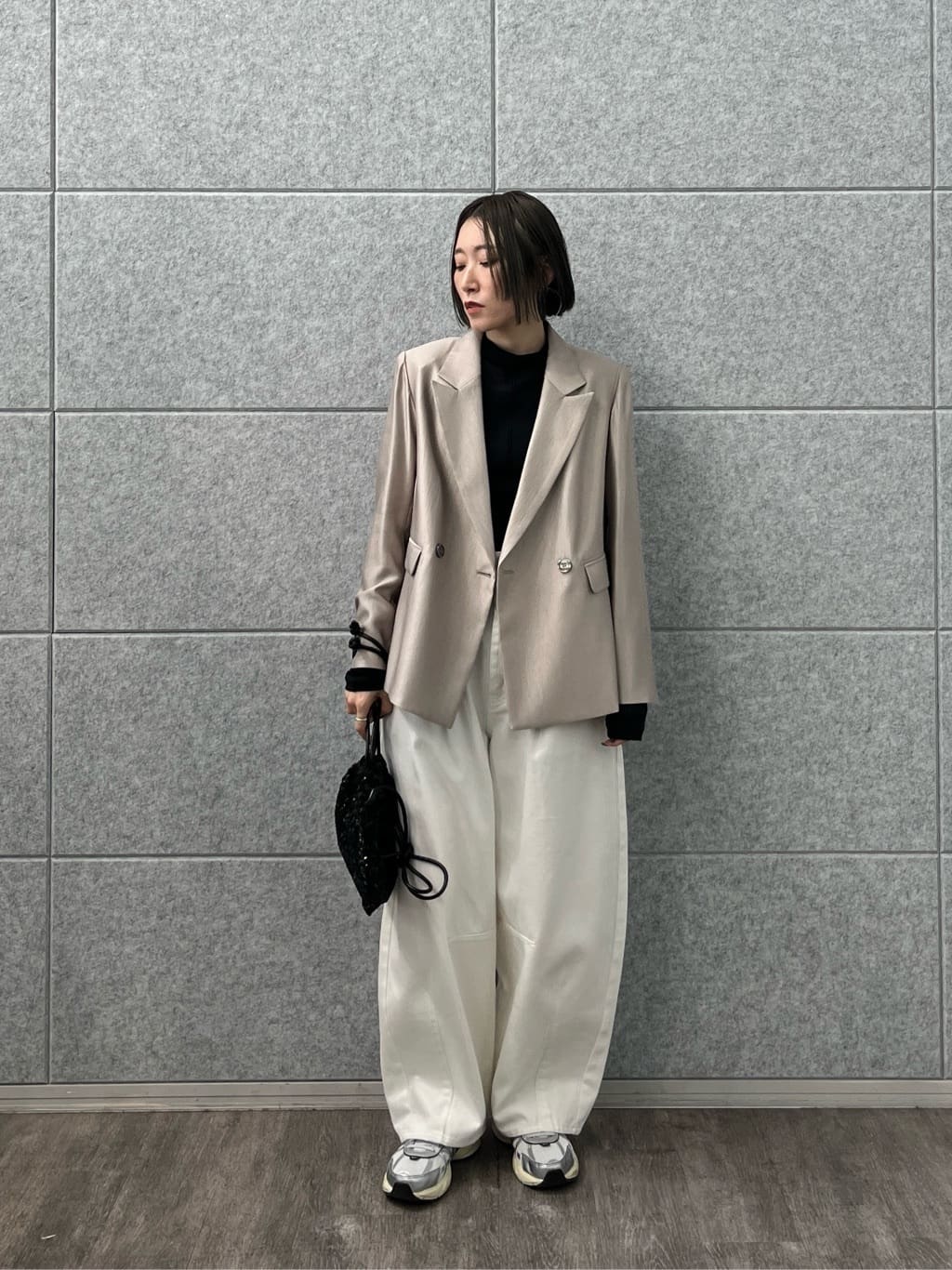 kotakiさんの「INDIVI｜ハイウエストカーブデニム」を使ったコーディネート