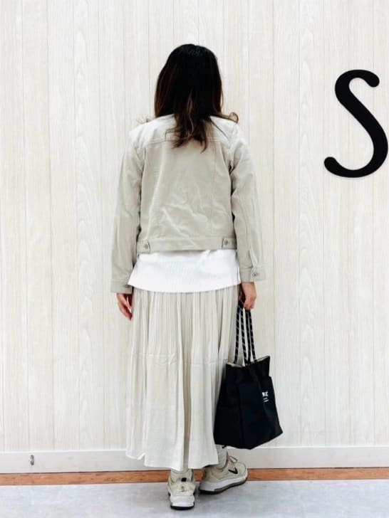 さくみぃさんの「SHOO･LA･RUE｜◆【S-LL】大人のための ノーカラーデニムジャケット」を使ったコーディネート