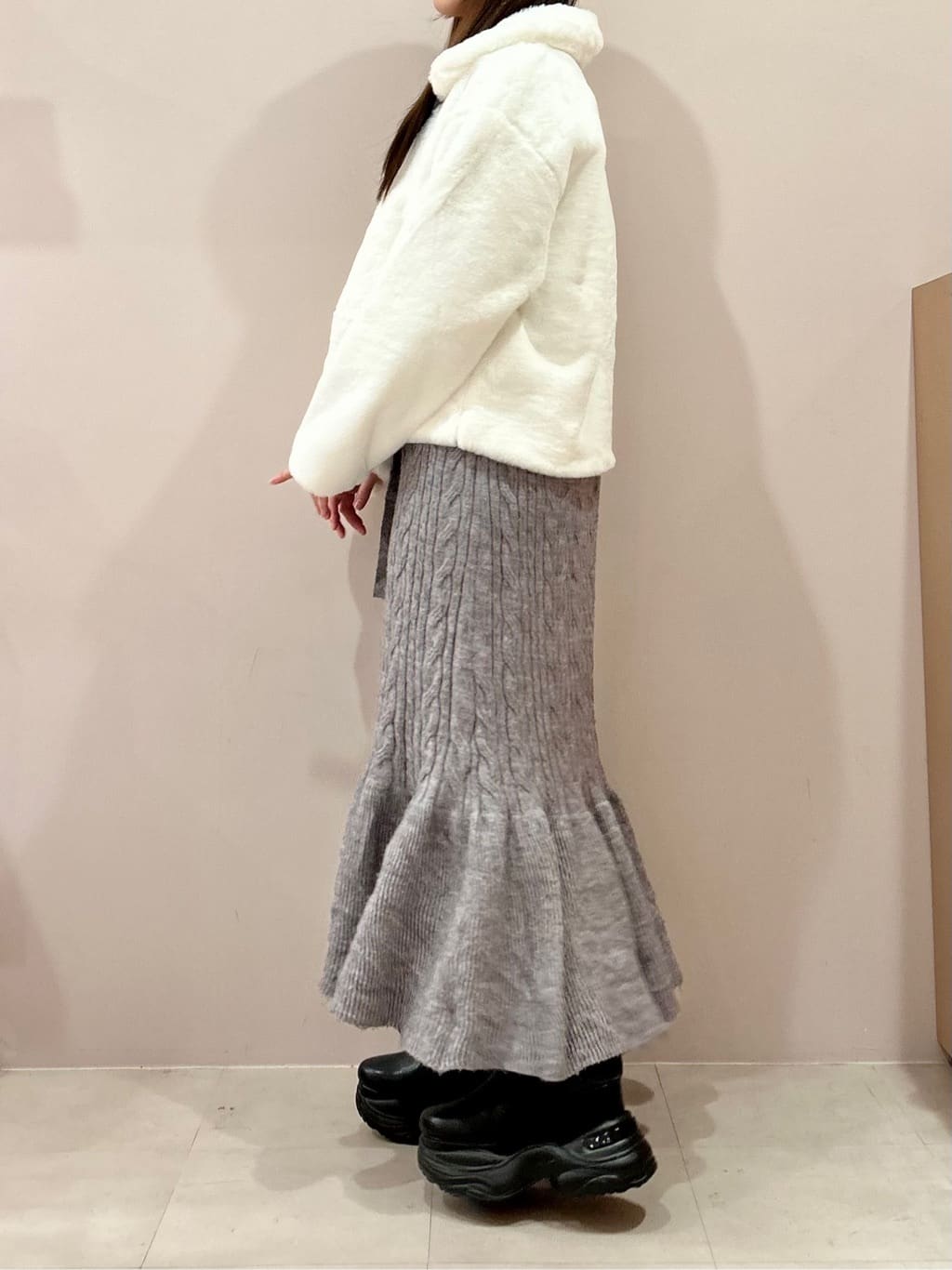 takeさんの「ESPERANZA｜スニーカーソールニットショートブーツ」を使ったコーディネート