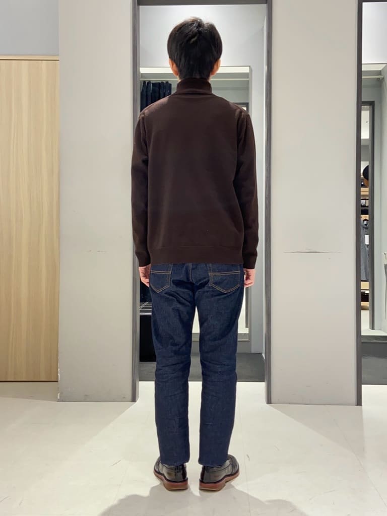 わいずみさんの「TAKEO KIKUCHI｜【ウールカシミヤブレンド】ビーバー調 スタンドカラー コート」を使ったコーディネート