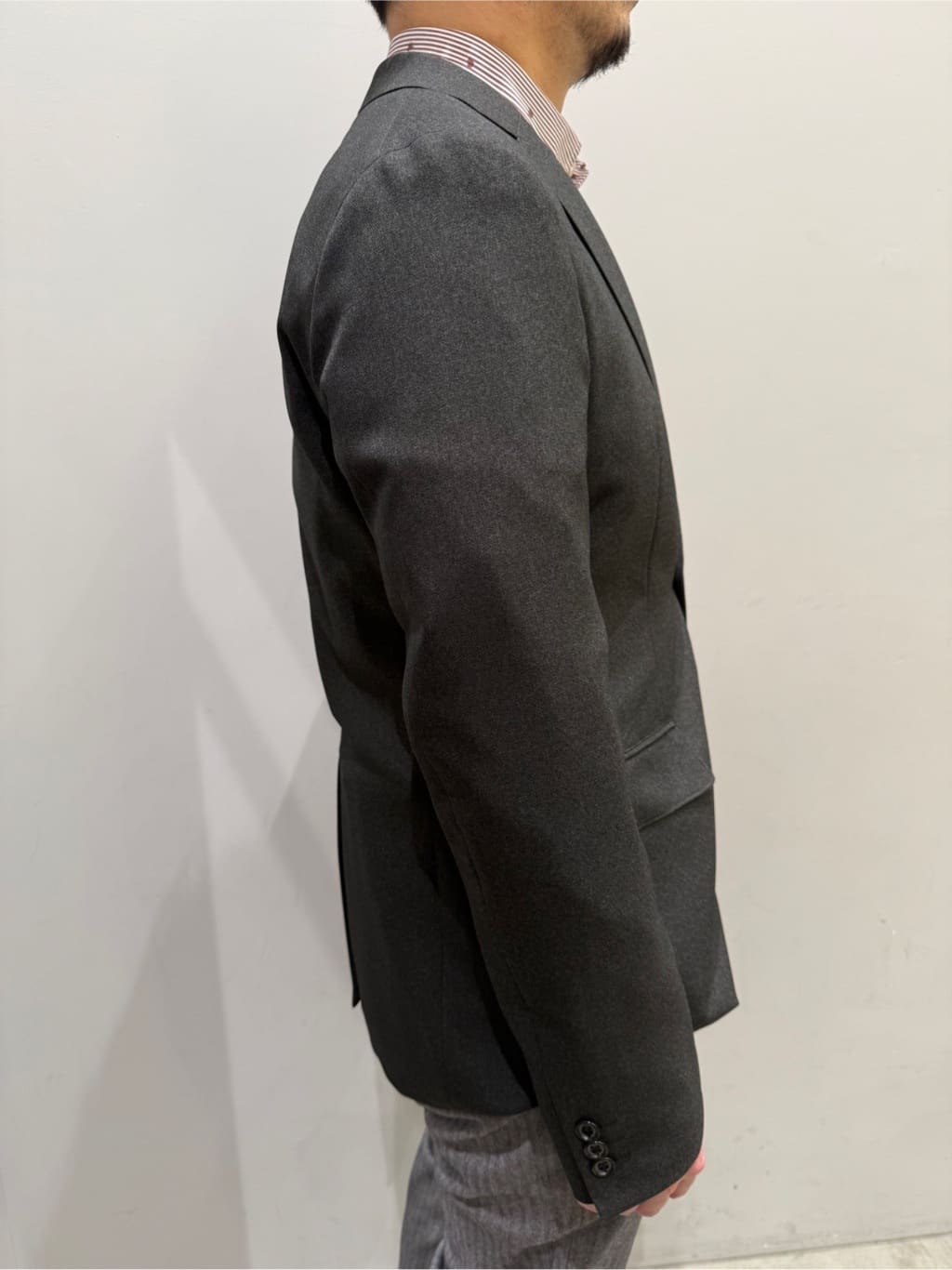 SHOTAさんの「TAKEO KIKUCHI｜【Made in JAPAN】播州織 ヘリンボン ストレート パンツ」を使ったコーディネート