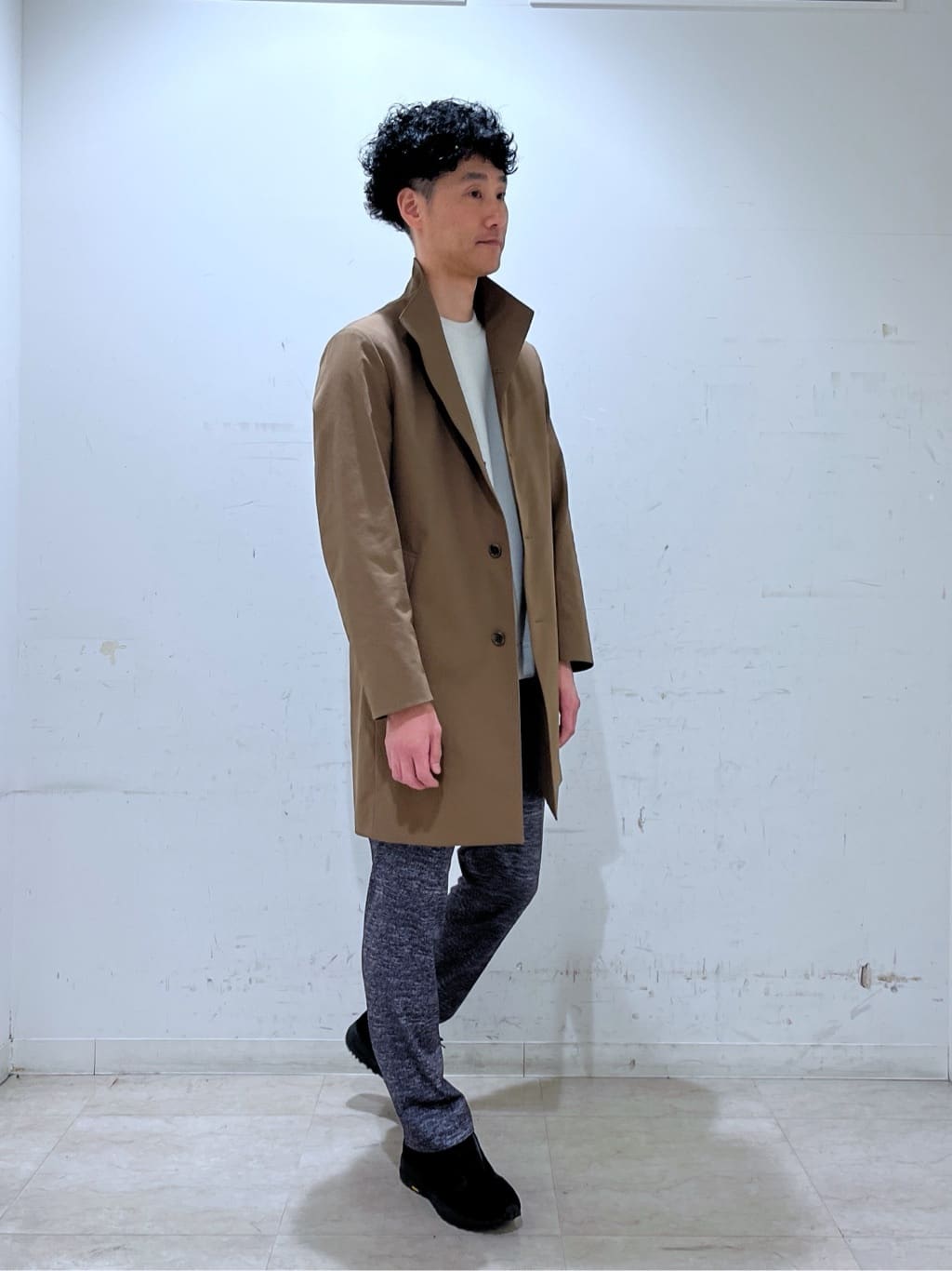 mutoさんの「TAKEO KIKUCHI｜【ONOFF対応】TRダブルニット ストレッチパンツ」を使ったコーディネート