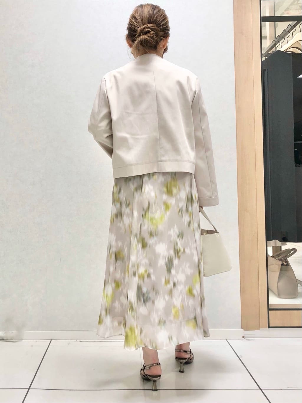 sayuさんの「UNTITLED｜◆【きれいめ/軽羽織り】コットンライク クルーネックジャケット」を使ったコーディネート