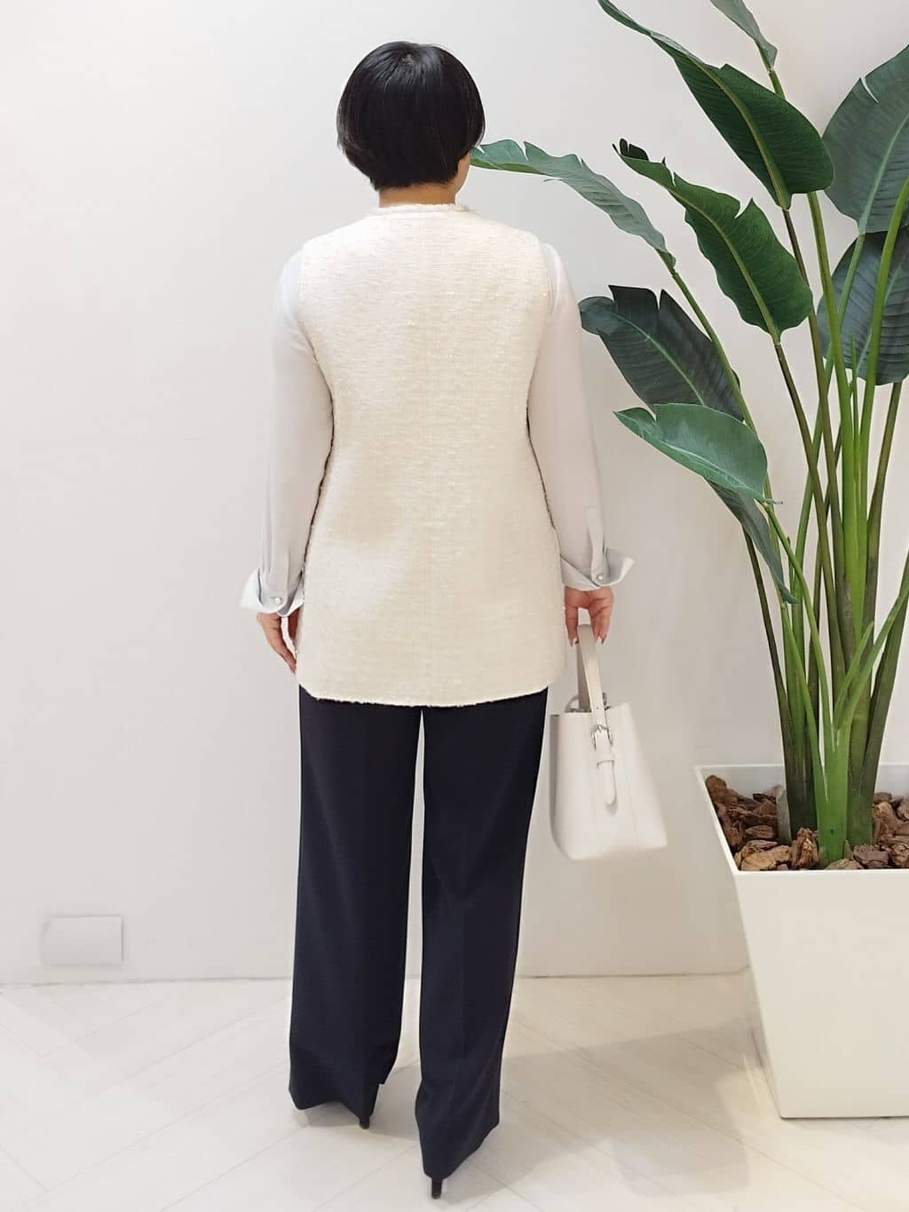 s u g iさんの「UNTITLED｜◆【通勤スーツ】ワイドパンツ」を使ったコーディネート