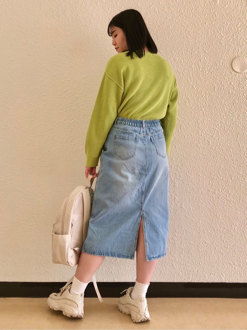 Tsuruさんの「SHOO･LA･RUE｜◆【洗える/S-LL】ワッフル編みが魅力な ドロップショルダーニット」を使ったコーディネート