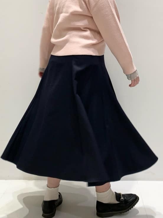 みいちゃんさんの「grove｜◆サイド釦フレアスカート」を使ったコーディネート