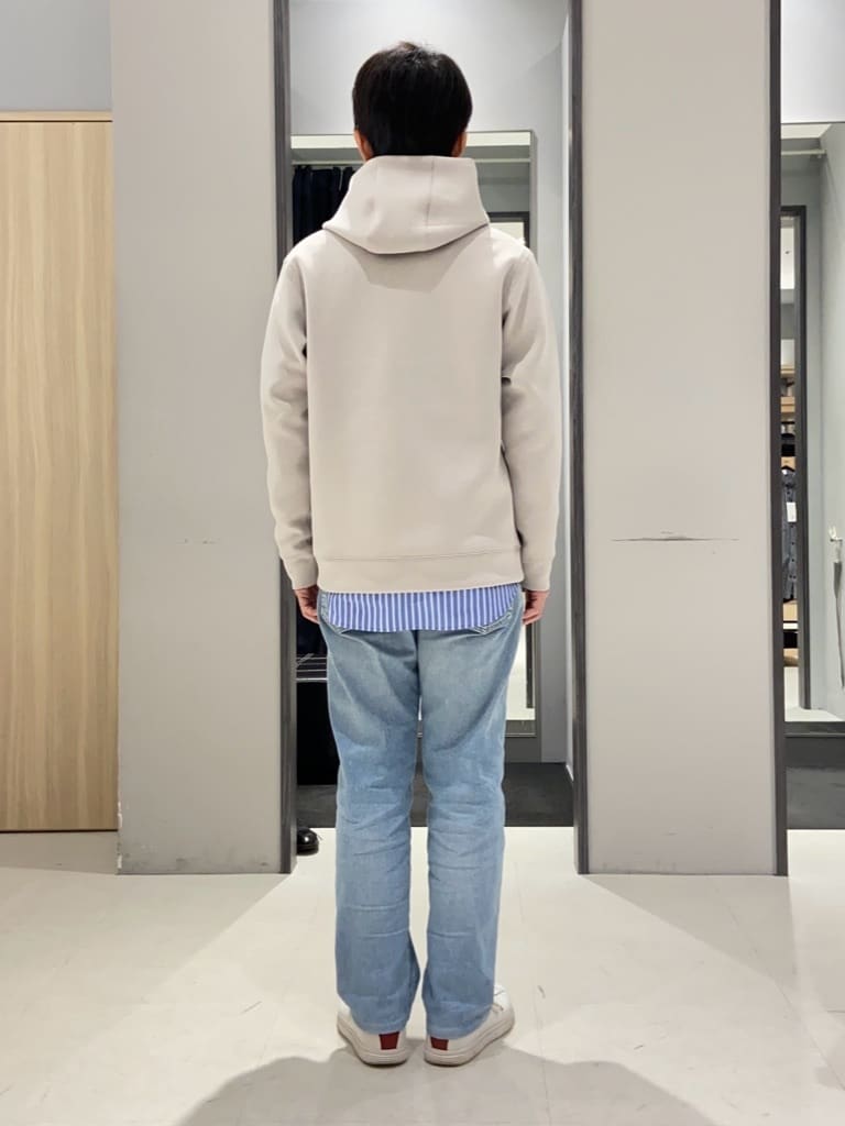 わいずみさんの「TAKEO KIKUCHI｜アンティーク調レザー 2つ折り財布」を使ったコーディネート