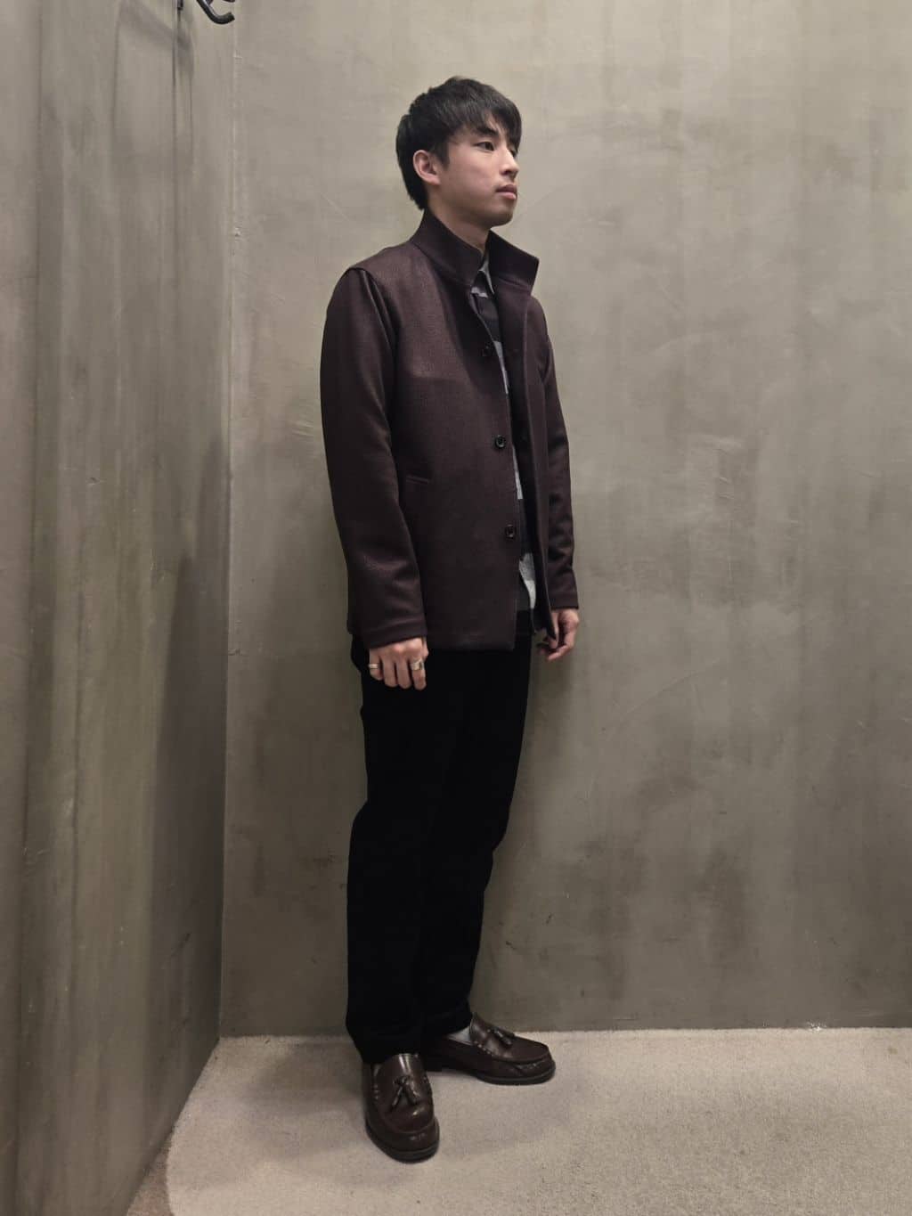 白木駆さんの「TAKEO KIKUCHI｜【DOWN FABRIC】ダウンファブリック スタンドカラーブルゾン」を使ったコーディネート