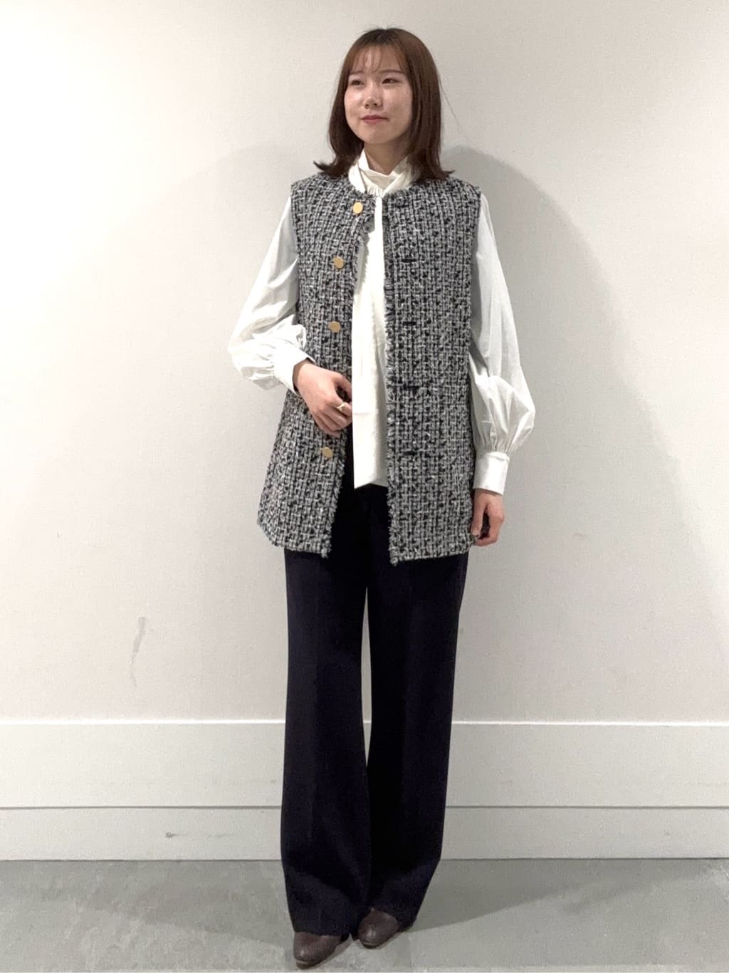 mioさんの「UNTITLED｜◆【通勤スーツ】ワイドパンツ」を使ったコーディネート