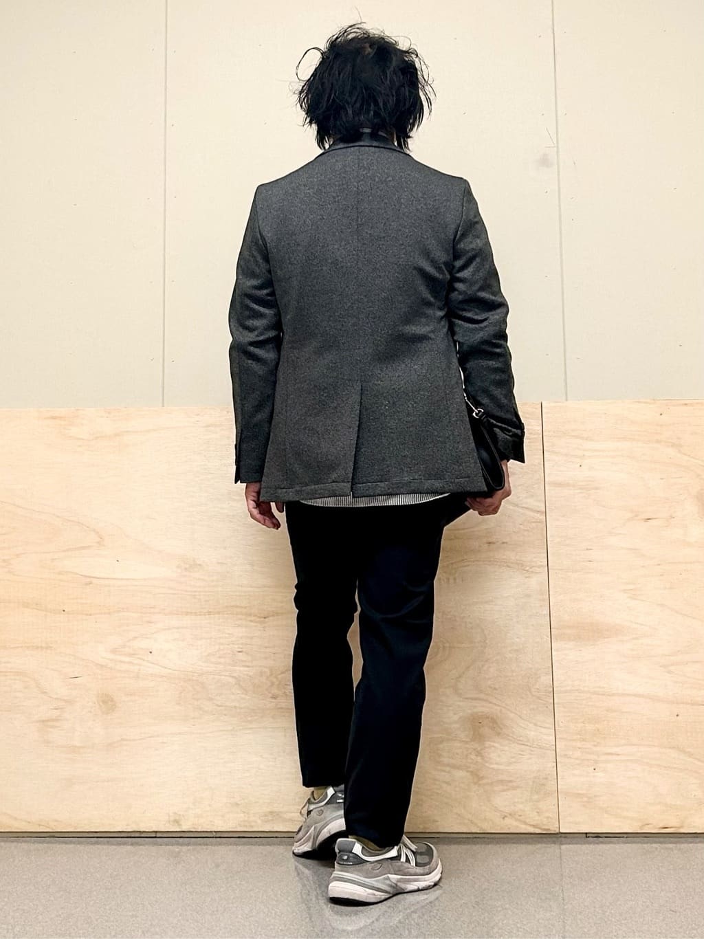KENJI Iさんの「THE SHOP TK｜【オールシーズン穿ける！】7DAYSストレッチへリンボンパンツ　ON&hArr;OFF兼用」を使ったコーディネート