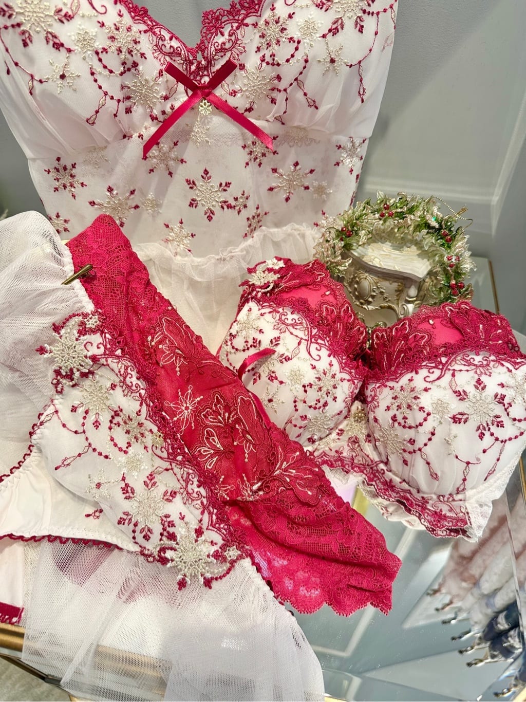 nishiさんの「Risa Magli｜グレッタ ブラジャー（B-D）＜サイドシェイプ＞」を使ったコーディネート