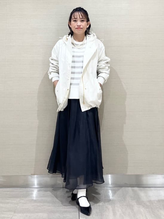 なつよさんの「UNTITLED｜◆【洗える/オンオフ使える】袖リブスリットストレッチニット」を使ったコーディネート