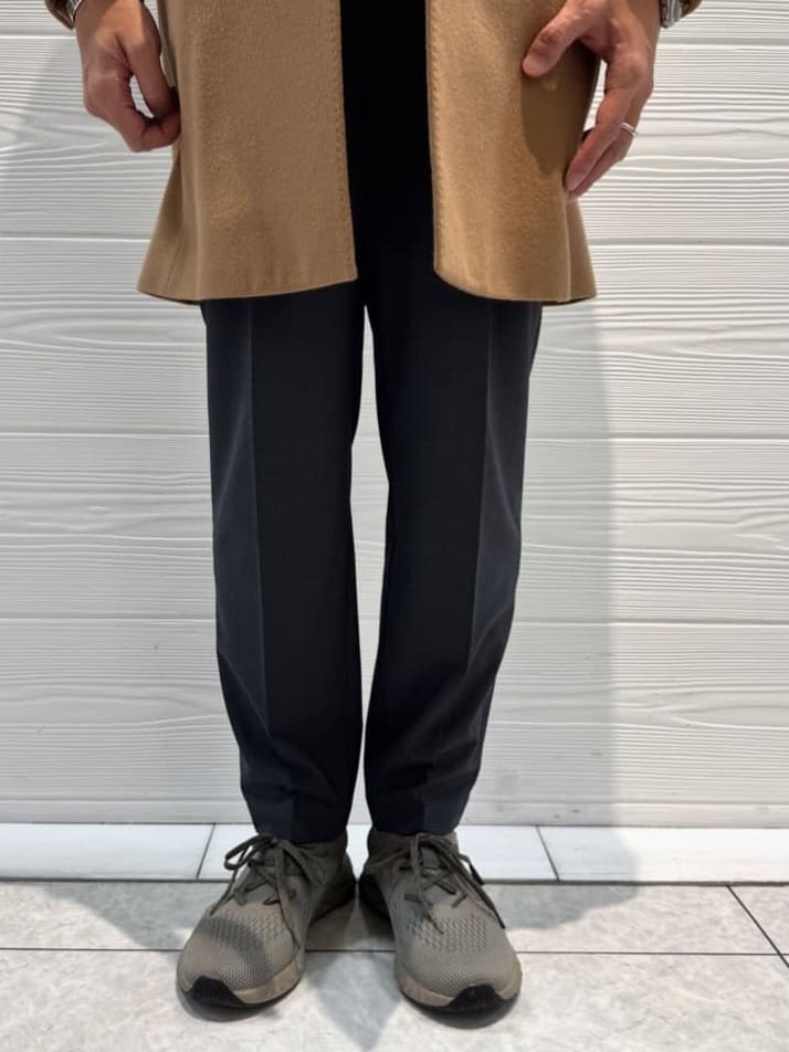 井出恭輔さんの「TAKEO KIKUCHI｜ウールカシミヤブレンド チェスターコート」を使ったコーディネート