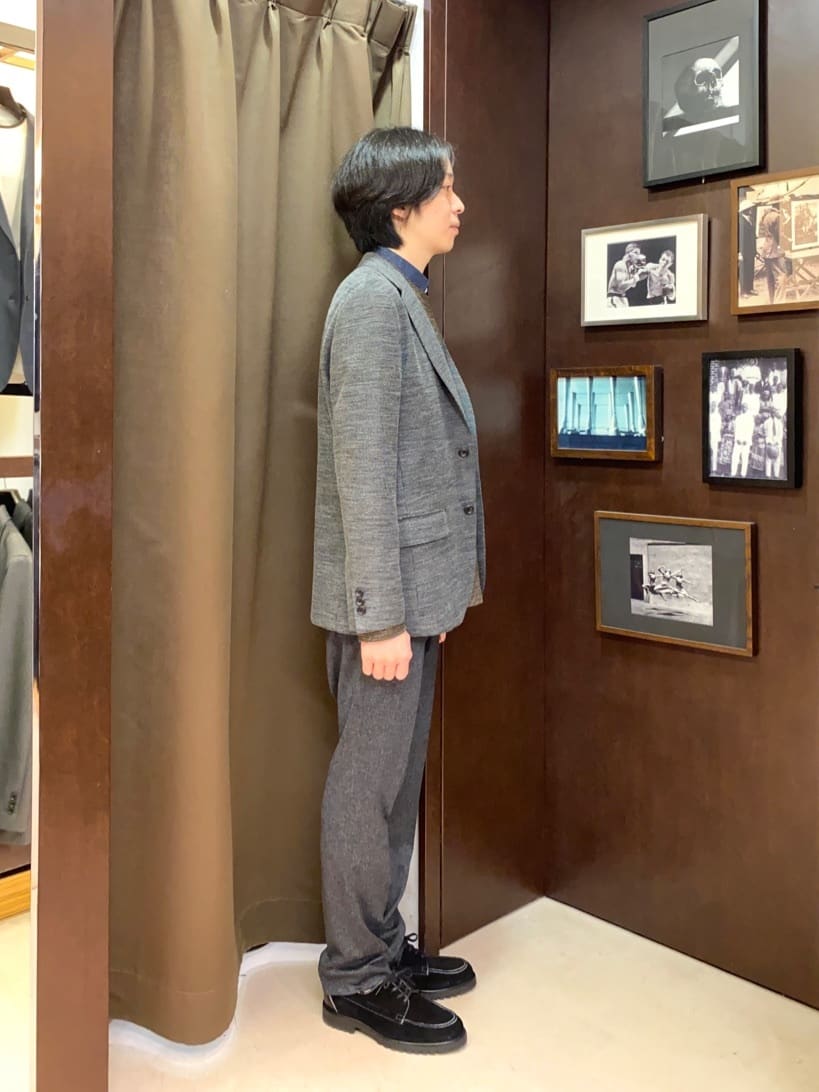 コバヤシさんの「TAKEO KIKUCHI｜【ONOFF対応】TRダブルニット ストレッチパンツ」を使ったコーディネート
