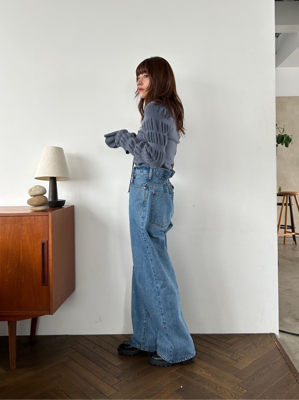 miyu maesakaさんの「CODE A｜gathered sleeves knit」を使ったコーディネート