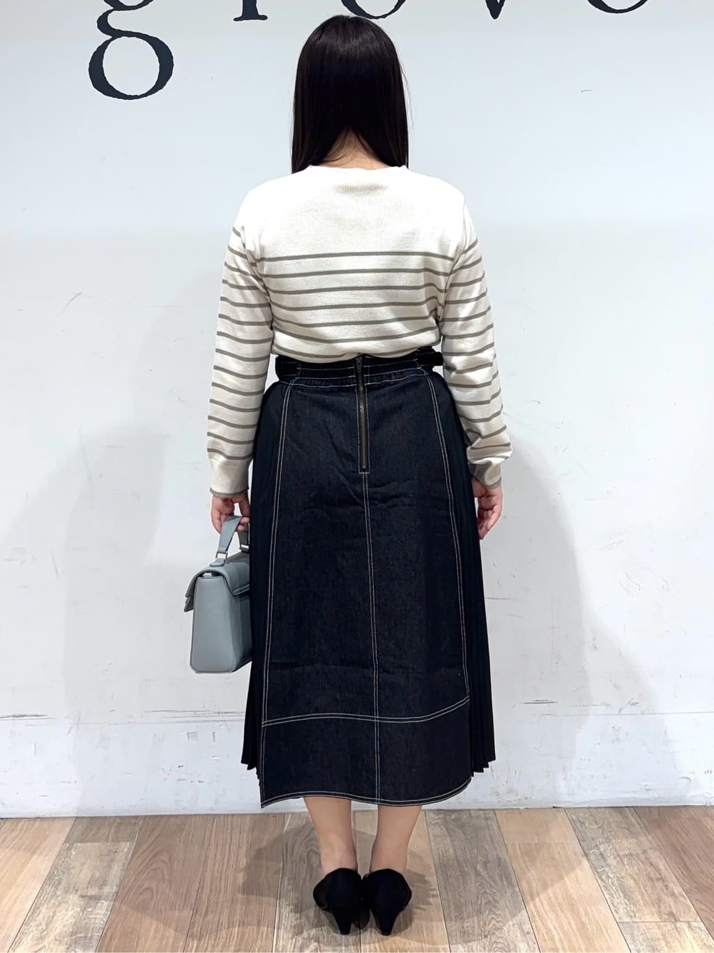 miさんの「grove｜【人間工学】つつまれフィットパンプス【入卒対応可】」を使ったコーディネート
