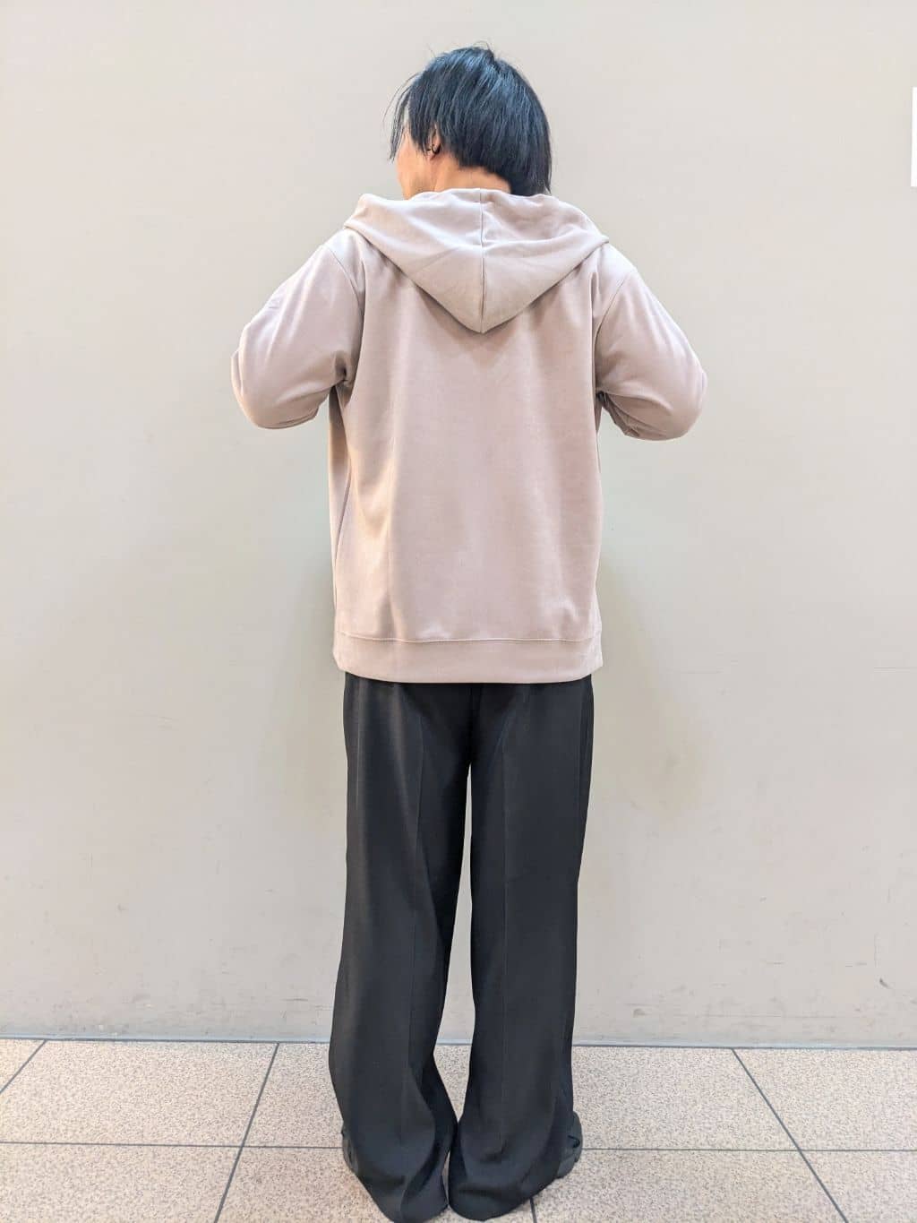okcさんの「THE SHOP TK｜◆スウェードタッチダンボールジップパーカ」を使ったコーディネート