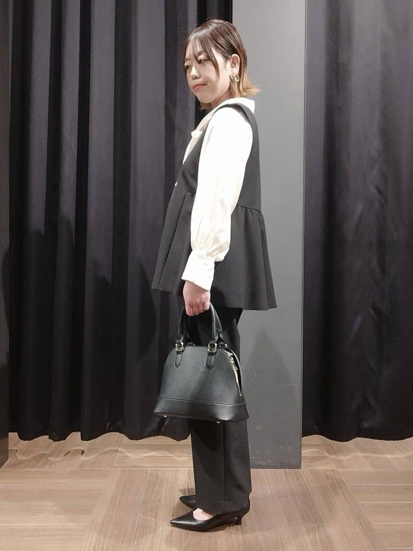 naoさんの「THE SHOP TK｜◆【汚れ防止／シワになりにくい／セレモニー／通勤】ダブルクロスワイドパンツ／洗える／サスティナブル」を使ったコーディネート