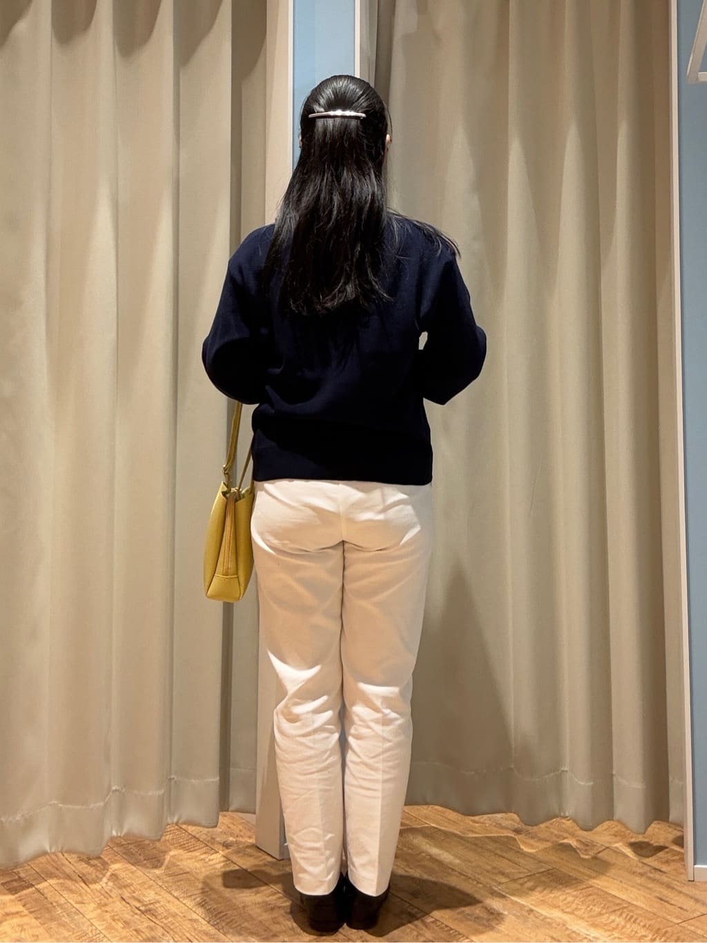 Haruさんの「SHOO･LA･RUE｜◆【洗える/S-LL】ドライタッチが心地よい 畦編みVネックカーディガン」を使ったコーディネート