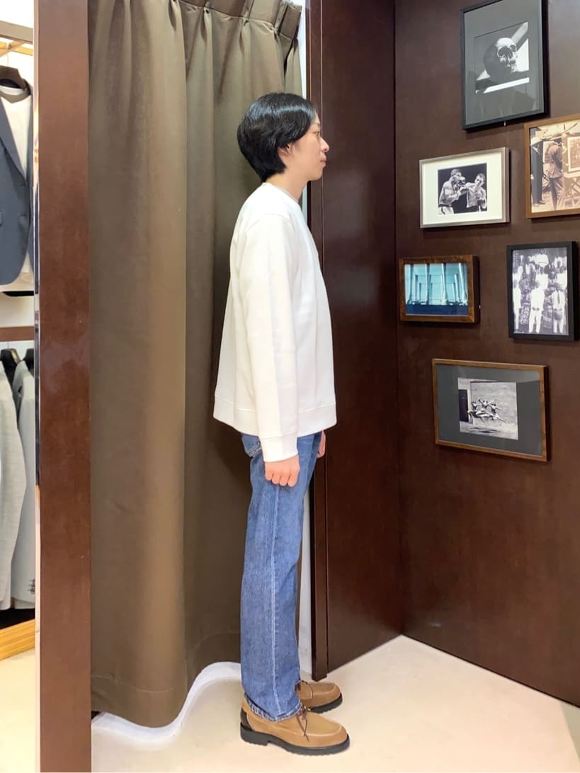 コバヤシさんの「TAKEO KIKUCHI｜【モンスターストレッチ】日本製 ウォッシュド デニムパンツ」を使ったコーディネート