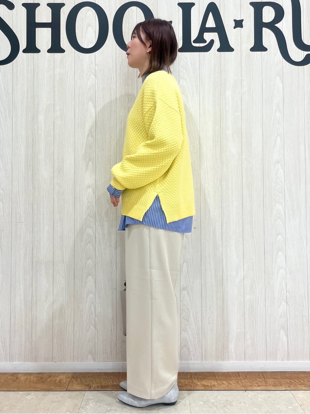shiiさんの「SHOO･LA･RUE｜◆【洗える/S-LL】シーズン問わず合わせやすい ベーシックカラーシャツ」を使ったコーディネート