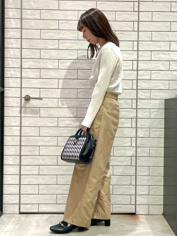 ayakaさんの「OPAQUE.CLIP｜◆ワイドリブポロニット【洗濯機洗い可】」を使ったコーディネート