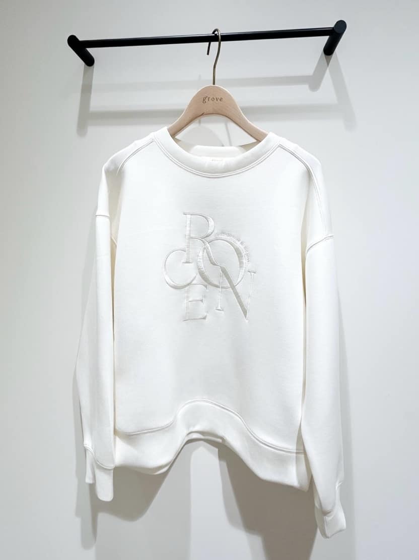 Yumeさんの「grove｜◆サークルロゴ刺繍ダンボールスエット」を使ったコーディネート