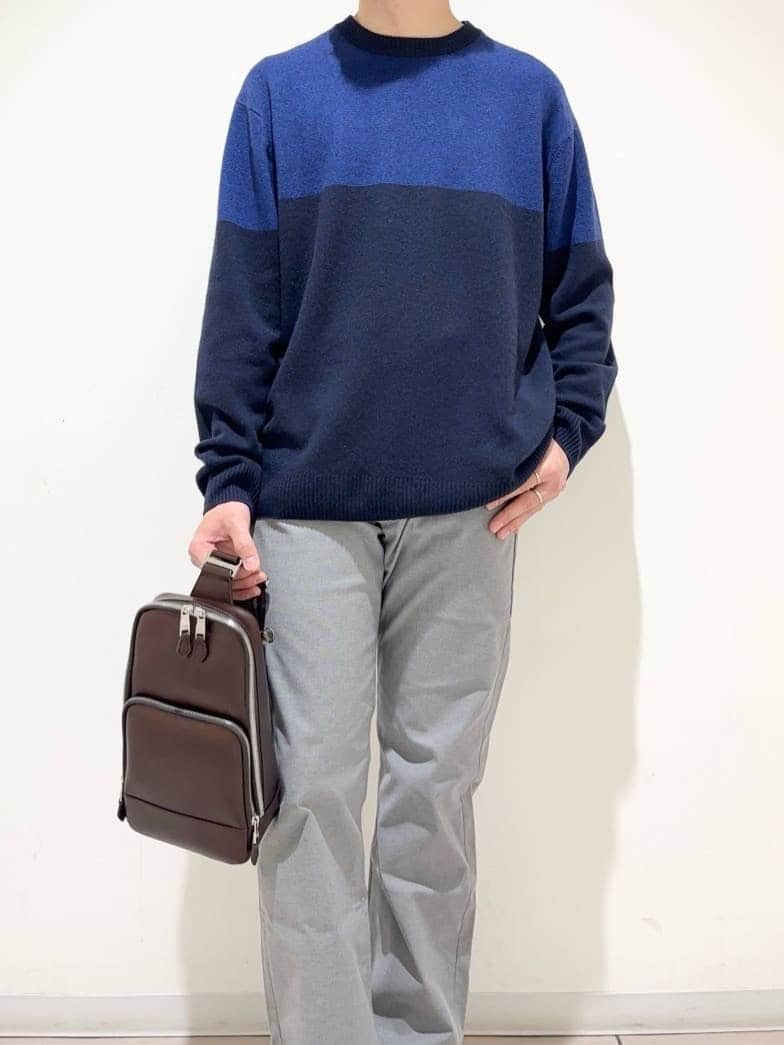 及川さんの「TAKEO KIKUCHI｜【Made in JAPAN】播州織 ストレッチ パンツ」を使ったコーディネート