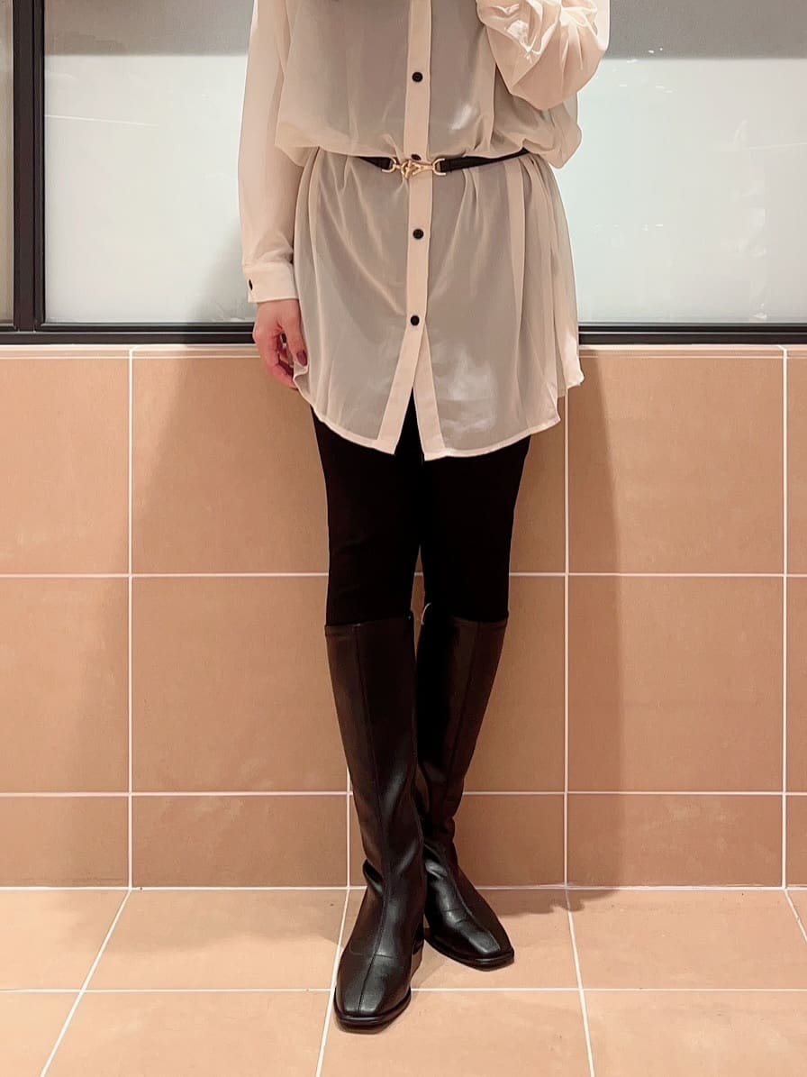 kaoriさんの「ESPERANZA｜スクエアトゥロングブーツ【ロングセラー／歩きやすい／ローヒール／ストレッチ／サイドジップ／着脱簡単／」を使ったコーディネート