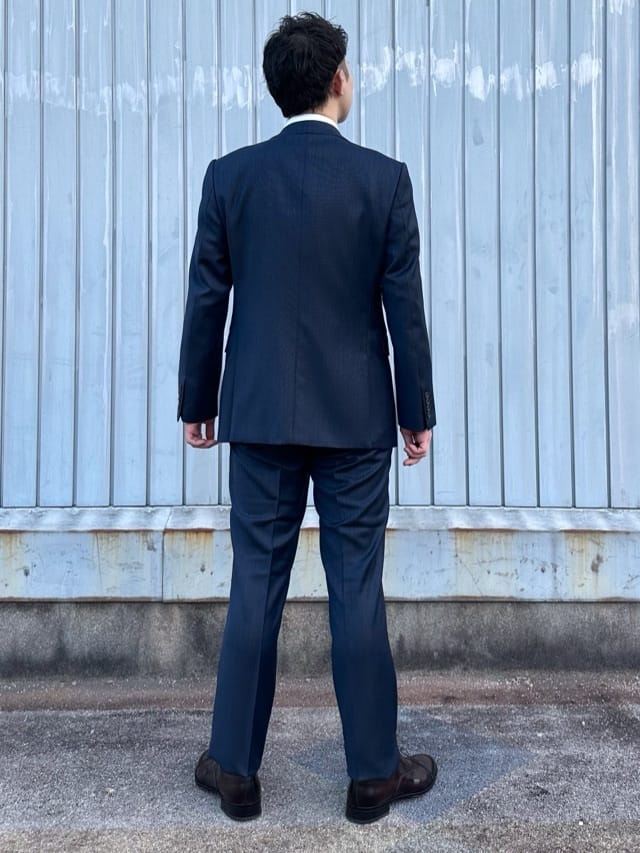 イッシーさんの「TAKEO KIKUCHI｜【Three by Three】シャイニーシャークピンヘッド スーツ/3ピース対応可」を使ったコーディネート